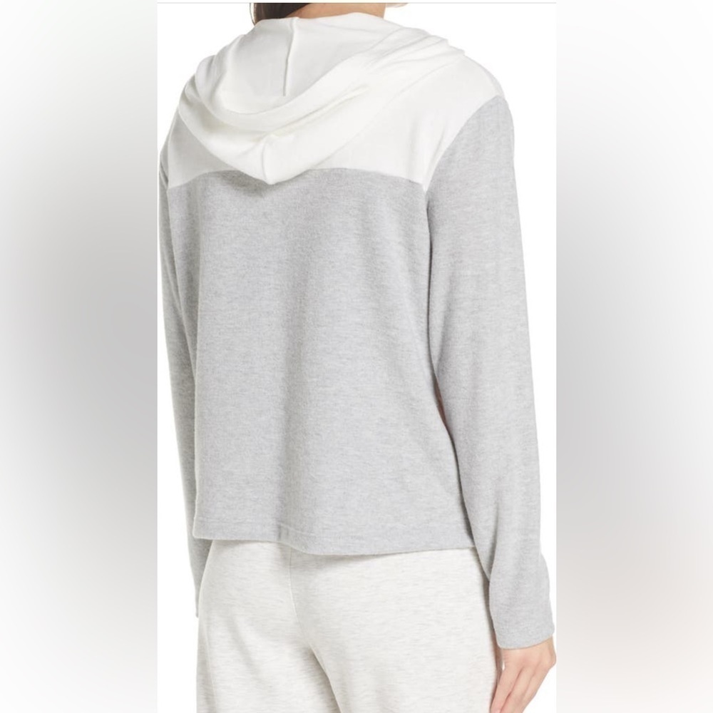 Socialite Super Soft and Fuzzy Hoodie Size S - Picture 2 of 6